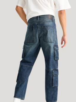 Relaxed fit Relaxed fit