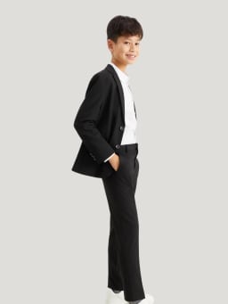 Stylish outfits for men, women & children Stylish outfits for men, women & children