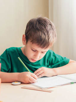 Studieplek & bureau inrichten voor kinderen Studieplek & bureau inrichten voor kinderen
