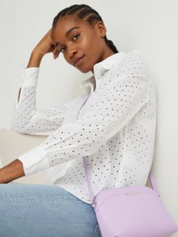 Versatile cross body bags Versatile cross body bags