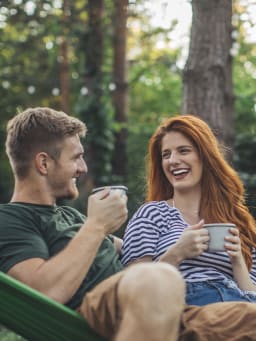 Minimalist zero-waste holiday tips  Minimalist zero-waste holiday tips