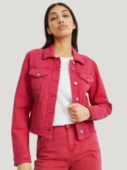 Women’s travel outfits: a red denim jacket. Women’s travel outfits: a red denim jacket.