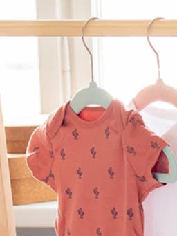 Newborn baby essentials checklist  Newborn baby essentials checklist