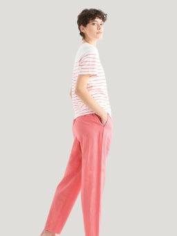 Trousers in jaunty colours Trousers in jaunty colours