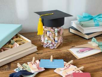Graduation gift ideas for school leavers: some DIY gift ideas. Graduation gift ideas for school leavers: some DIY gift ideas.