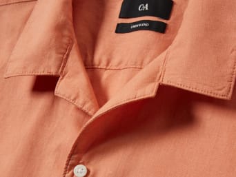Shirt collar types:  a close-up shot of a Cuban collar shirt. Shirt collar types:  a close-up shot of a Cuban collar shirt.