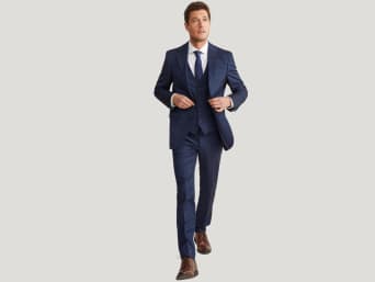 Tie guide: simple and classic tie knots. Tie guide: simple and classic tie knots.