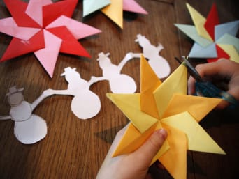 Sterne basteln – Sterne falten aus Papier. Sterne basteln – Sterne falten aus Papier.