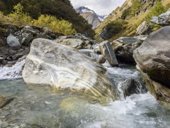 Radwege Tirol: Blick auf die ungezähmte Isel im Umbaltal. Radwege Tirol: Blick auf die ungezähmte Isel im Umbaltal.