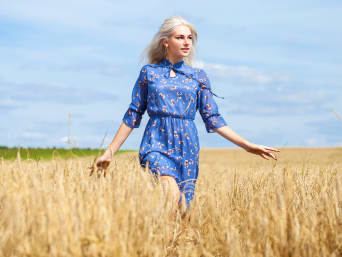 Zomertype kleuren: Het zomertype heeft baat bij koele tonen van de zomer. Zomertype kleuren: Het zomertype heeft baat bij koele tonen van de zomer.