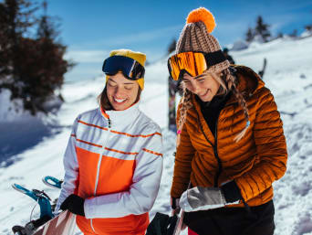 Ski clothing as the basis for your Gorpcore outfit: combining outdoor fashion to make a chic outfit. Ski clothing as the basis for your Gorpcore outfit: combining outdoor fashion to make a chic outfit.