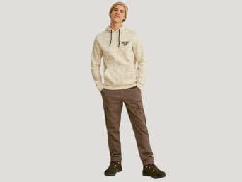 Gorpcore trousers: cargo trousers are perfect for a Gorpcore style. Gorpcore trousers: cargo trousers are perfect for a Gorpcore style.
