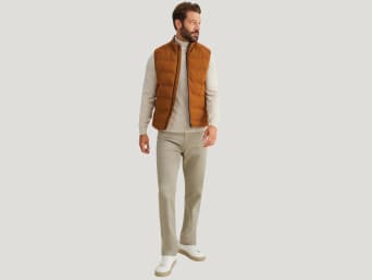 Gorpcore trend: quilted waistcoats are an ideal choice for a smart casual look.  Gorpcore trend: quilted waistcoats are an ideal choice for a smart casual look.