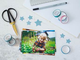 Cadeaus 18-jarige: foto's, washi tape en stickers voor het fotoalbum. Cadeaus 18-jarige: foto's, washi tape en stickers voor het fotoalbum.