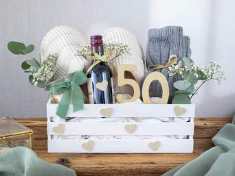 Präsentkorb zur Goldenen Hochzeit selbst zusammenstellen. 