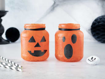 Making Halloween lanterns: various finished Halloween lanterns.  Making Halloween lanterns: various finished Halloween lanterns.
