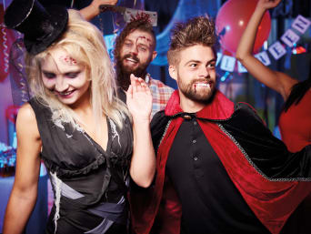 Make your own Halloween costume: party guests at a Halloween party dressed up in easy Halloween costumes. Make your own Halloween costume: party guests at a Halloween party dressed up in easy Halloween costumes.
