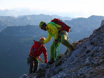 Bergsport – Unternimm Bergtouren immer in kleinen Gruppen. Bergsport – Unternimm Bergtouren immer in kleinen Gruppen.