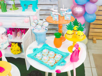 Stitch party decorations and a Hawaii themed buffet.  Stitch party decorations and a Hawaii themed buffet.