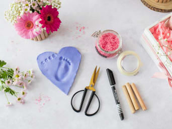 Mother's Day crafts - craft ideas for children and adults. Mother's Day crafts - craft ideas for children and adults.