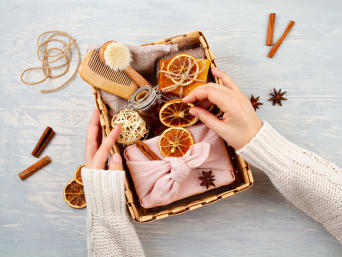 DIY cosmetics box as a Mother's Day gift. DIY cosmetics box as a Mother's Day gift.
