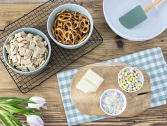 Ostergeschenke aus der Küche: Zutaten für den Oster-Crunch. Ostergeschenke aus der Küche: Zutaten für den Oster-Crunch.