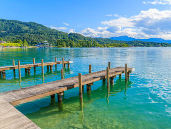 Wandern Kärnten – Bootssteg am Wörthersee. Wandern Kärnten – Bootssteg am Wörthersee.