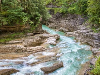 Rafting & Canyoning Tirol: Fluss in einer Tiroler Schlucht. Rafting & Canyoning Tirol: Fluss in einer Tiroler Schlucht.