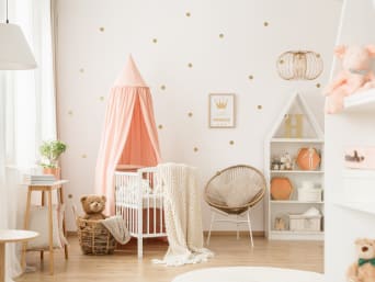 Termine Schwangerschaft: Im zweiten Trimester ist der Zeitpunkt gekommen, das Babyzimmer einzurichten. Termine Schwangerschaft: Im zweiten Trimester ist der Zeitpunkt gekommen, das Babyzimmer einzurichten.