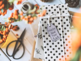 Nieuwjaar decoratie knutselen: kleine cadeautjes voor uw gasten met nieuwjaar. Nieuwjaar decoratie knutselen: kleine cadeautjes voor uw gasten met nieuwjaar.