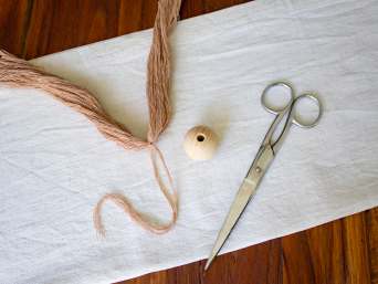 Baptism gift: how to make a money angel – step one. Baptism gift: how to make a money angel – step one.