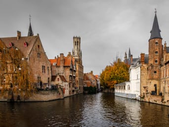 Uitzicht op de oude binnenstad van Brugge, gelegen nabij Oostende. Uitzicht op de oude binnenstad van Brugge, gelegen nabij Oostende.