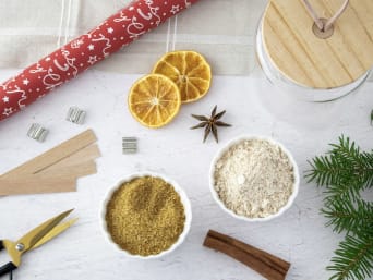 Making your own homemade Christmas presents – craft materials needed to make your own homemade Christmas presents. Making your own homemade Christmas presents – craft materials needed to make your own homemade Christmas presents.