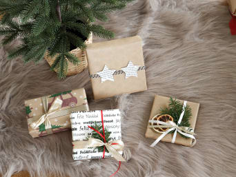 Gift wrapping ideas: Wrapping and decorating presents with natural materials and design paper. Gift wrapping ideas: Wrapping and decorating presents with natural materials and design paper.