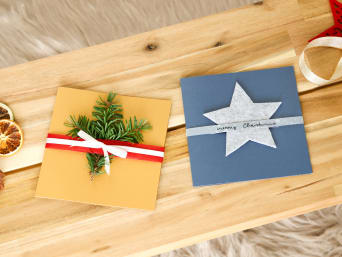 Simple and versatile homemade Christmas card with a felt star or a fir sprig. Simple and versatile homemade Christmas card with a felt star or a fir sprig.