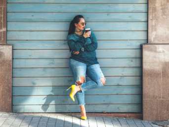 Outfits for curvy women: concealing your belly. Outfits for curvy women: concealing your belly.