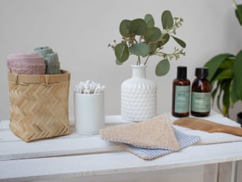Making your own make-up remover pads: reusable make-up remover pads. Making your own make-up remover pads: reusable make-up remover pads.