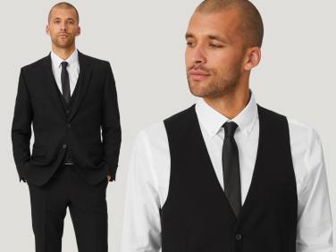 Tying a tie made easy: getting the perfect tie knot. Tying a tie made easy: getting the perfect tie knot.