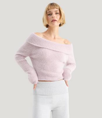 Korte bovenkleding is een absolute must-have voor de perfecte ‘00 outfit.