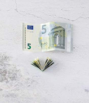 25th wedding anniversary gifts: origami butterfly money gift.