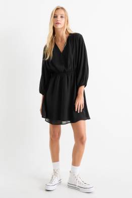 Chiffon-Kleid mit V-Ausschnitt - strukturiert