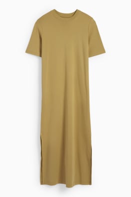 T-shirt dress