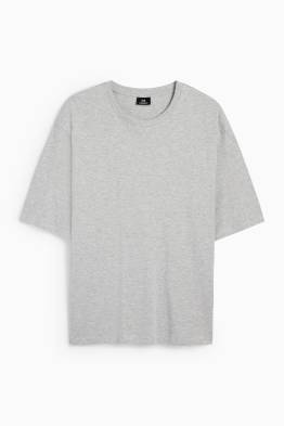 Tricou - supradimensionat