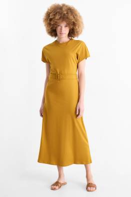 Rochie-tricou cu curea
