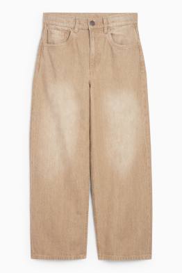 Baggy jeans