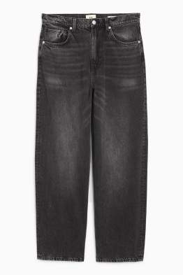 Baggy jeans