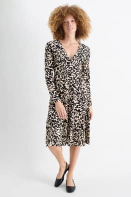Rochie petrecută - cu model