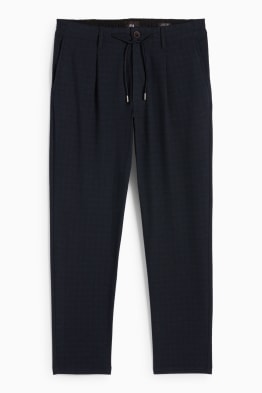 Chino - tapered fit