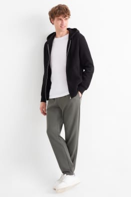 Pantaloni de trening