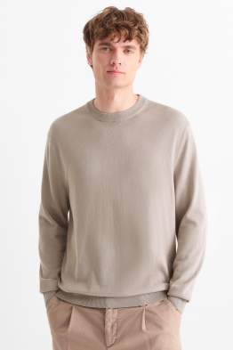 Pulover din tricot fin